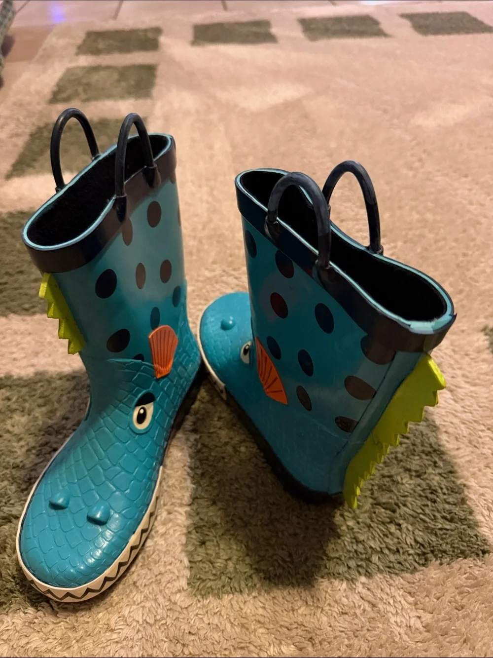 Kushyshoo Rubber Big Kids Rain Boots Piranha 3D Cartoon Rain Boots! Size 1